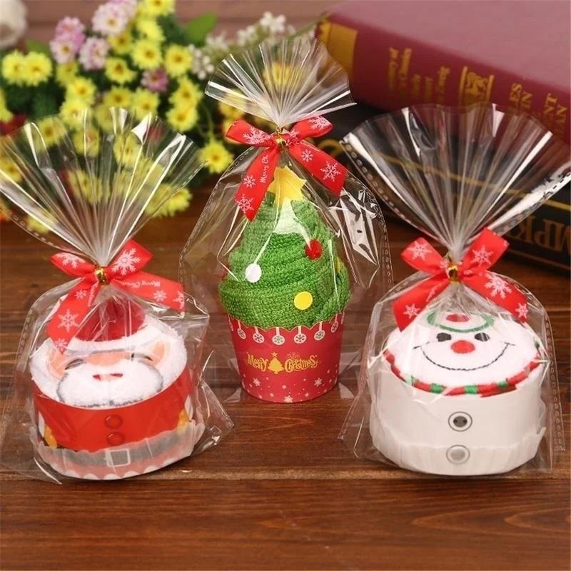 Embroidery Xmas Decorations - ผ้าขนหนูคริสต์มาส 30*30 ซม. รูปเค้กน่ารัก ผ้าไมโครไฟเบอร์เนื้อนุ่ม ปักลายซานตาคลอสและสโนว์แมน