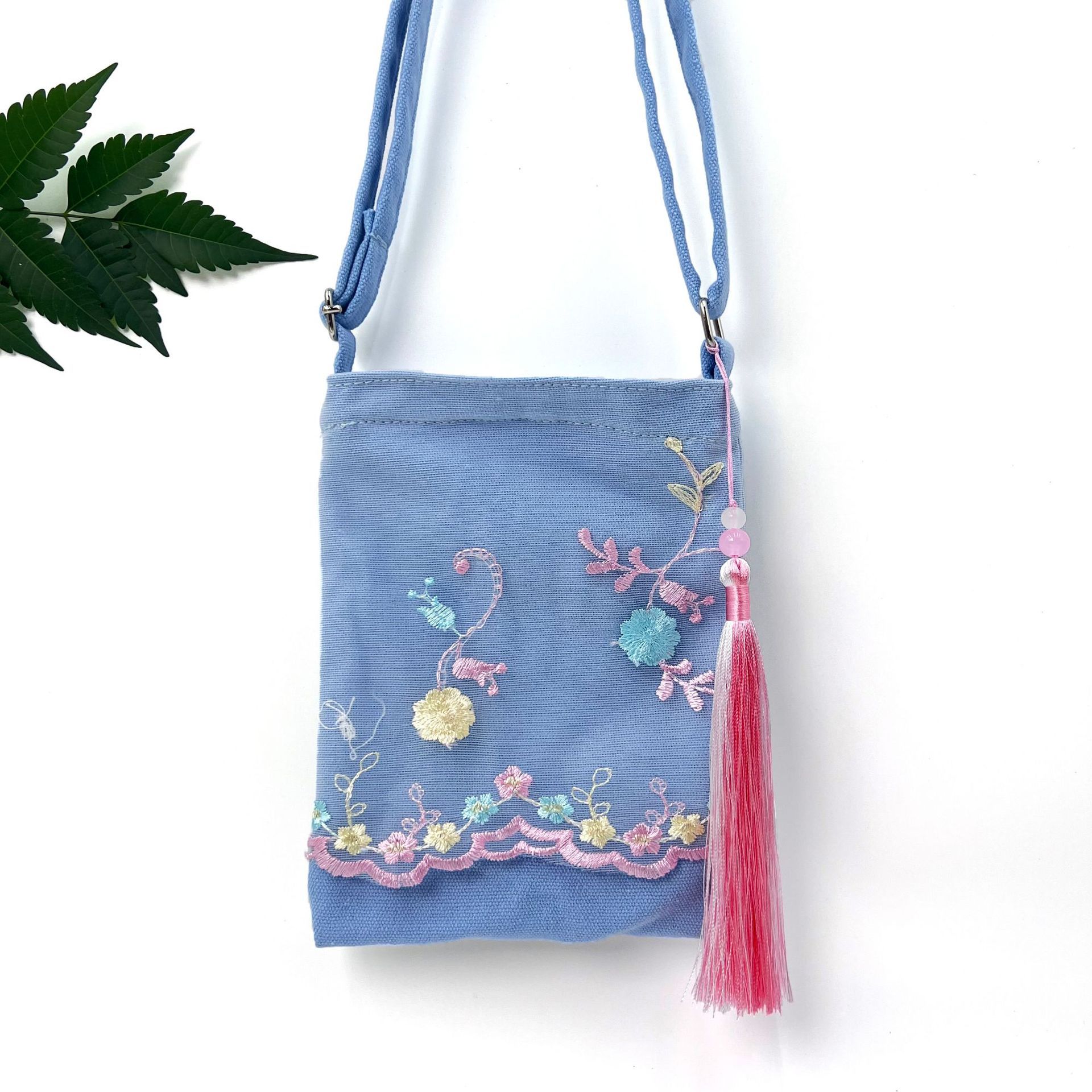 Embroidery Artist - กระเป๋าสี่เหลี่ยมเล็กปักลายลูกไม้สำหรับโทรศัพท์มือถือ ดีไซน์ศิลปะและใช้งานได้หลากหลาย เข้ากันได้ดีกับชุดฮันฝูจีนสไตล์สดใส เหมาะเป็นของขวัญฤดูใบไม้ผลิและฤดูร้อน รุ่น B1