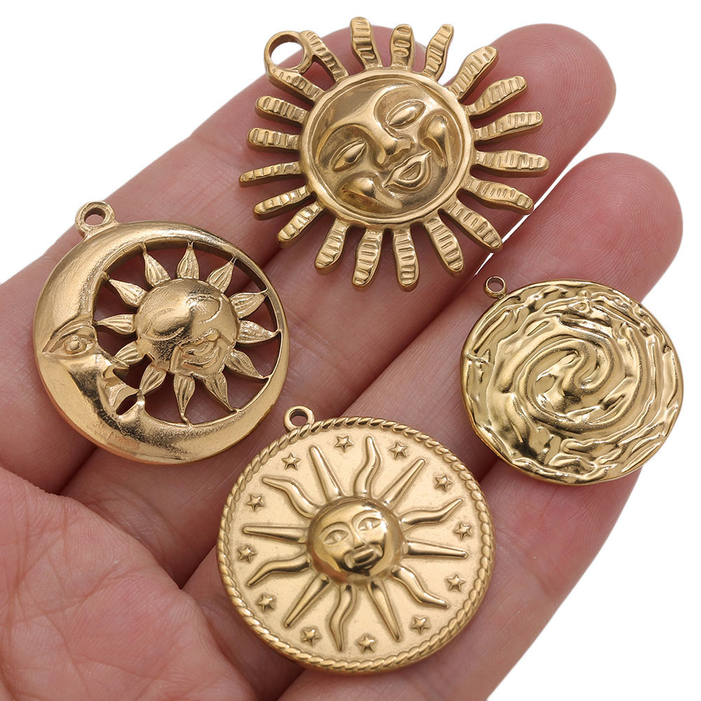 จี้ทอง PVD 5 ชิ้น สแตนเลสสตีล  - Embroidery Charm บทวิจารณ์และราคา